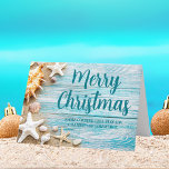 Kustkerst Custom Beach Company Seashell Feestdagen Kaart<br><div class="desc">Een schattige vakantiekaart voor een tropisch eilandbedrijf. Pas dit  blauwgroen blauw hout en de seashell-kerstkaart aan met uw reserverende corporatienaam of andere professionele tekst aan de kust.</div>