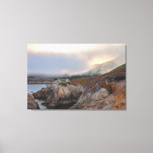 Kustlandschap met mist bij zonsopgang canvas afdruk (Voorkant)
