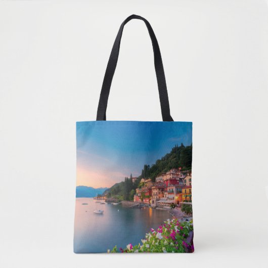 Kustlijn | Varenna, Lombardije, Italië Tote Bag (Voorkant)