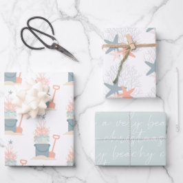 Kustpapier voor kerstkaarten met kerstinslag in de inpakpapier vel