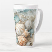 Kustschelpen Aquarel Drijfhout Scene Latte Mok (Rechterhoek)