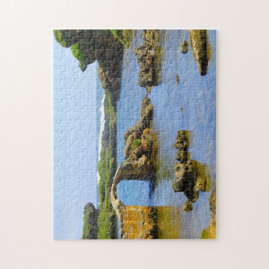 Kuststrand Guam. Legpuzzel (Verticaal)