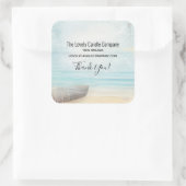 Kuststrand Scène met Geviste bank Business Vierkante Sticker (Tas)