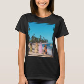 Kustsurfplank strandtafereel t-shirt (Voorkant)