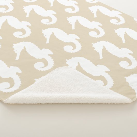 Kustwitte zeepaardjes sherpa deken (3/4)