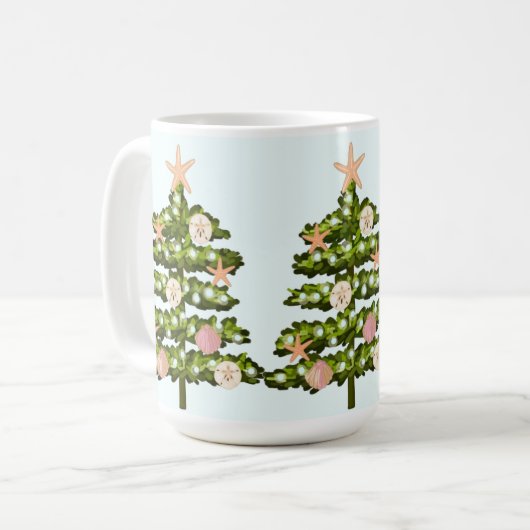 Kustzeeschelp kerstboom koffiemok (Voorkant links)