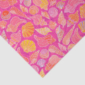 Kustzeeschelpen op roze ontkoppeling tissuepapier (Detail)