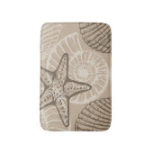 Kustzeesterren en schelpen in beige badmat (Voorkant Verticaal)