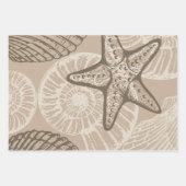 Kustzeesterren en schelpen in beige inpakpapier vel (Voorkant)