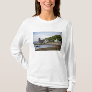 Kustzicht met historische gebouwen, Oban, T-shirt