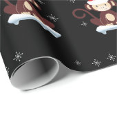 Kute aap in de sneeuw, vrolijke kerst cadeaupapier (Rol Hoek)
