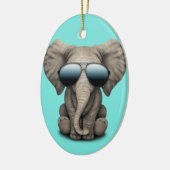 Kute Baby Elephant Wearing Sunbril Keramisch Ornament (Links)