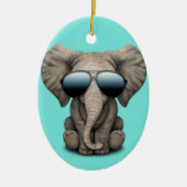 Kute Baby Elephant Wearing Sunbril Keramisch Ornament (Voorkant)