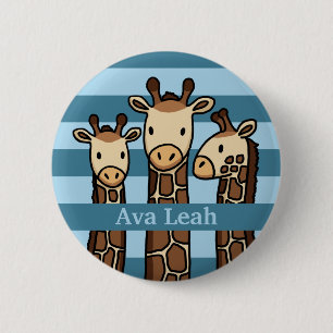 Kute Baby Giraffe Trio, voeg de Naam van het Kind  Ronde Button 5,7 Cm