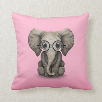 Kute Baby-olifant met leesbril Roze Kussen