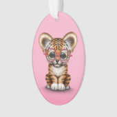 Kute Baby tijgerkbaars op roze bril Ornament (voorkant)