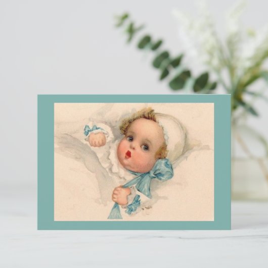  Kute Baby Wearing Bonnet (Staand voorkant)