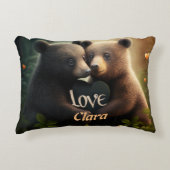 Kute beren in liefdesomhelzing accent kussen (Voorkant)