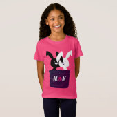 Kute Black en White Bunnies met monogram Cartoon T-shirt (Voorkant volledig)