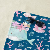 Kute Blue Pink Floral Monogram Beach Handdoeken (In situ)