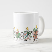 Kute Cartoon dansende kerstcadeautjes en bomen Grote Koffiekop (Voorkant rechts)