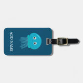 Kute Cartoon kwal in de blauwe zee Bagagelabel (Voorkant horizontaal)