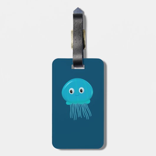 Kute Cartoon kwal in de blauwe zee Bagagelabel (Achterkant verticaal)