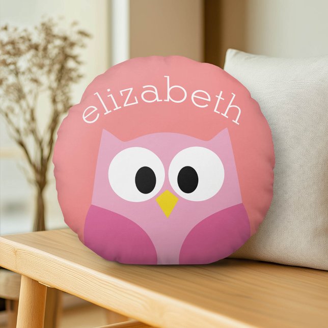 Kute Cartoon Owl in roze en koraal Rond Kussen (Custom Monogram Pillow)