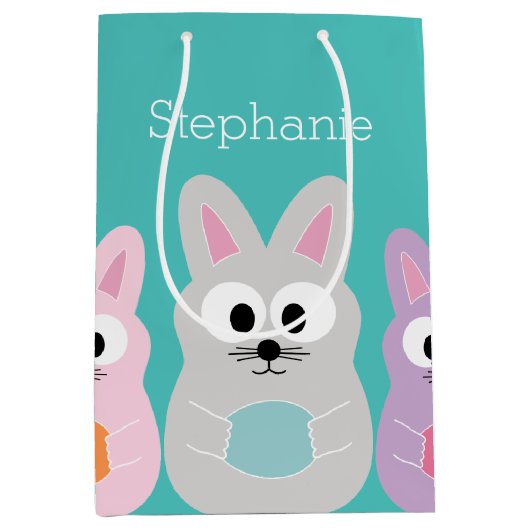 Kute Cartoon paashaas met aangepaste naam Medium Cadeauzakje (Voorkant)