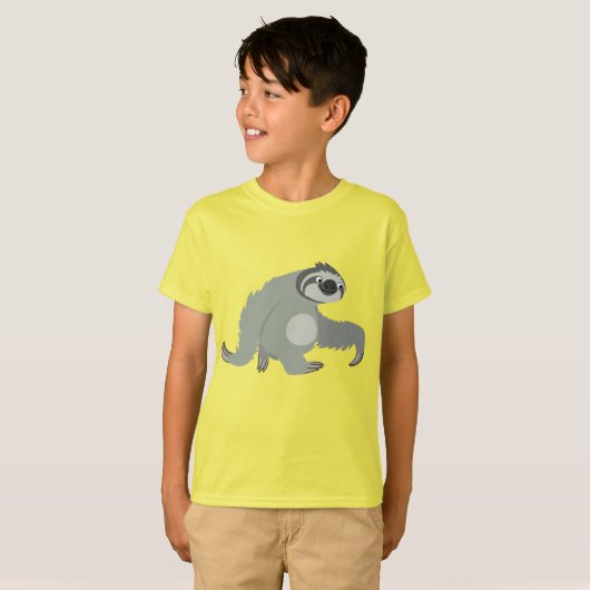 Kute Cartoon Sloth in een T-shirt voor kinderen (Voorkant volledig)