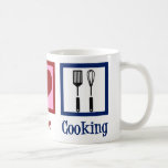 Kute Chef Peace Love Cooking Utensists Koffiemok<br><div class="desc">Peace Love Cooking. Een schattig geschenk voor een maaltijd met een vreugdeteken,  hart en kookgerei als een spatel en een wijsk.</div>
