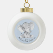 Kute Elephant Baby Boys First Kerstmis Keramische Bal Ornament (Voorkant)