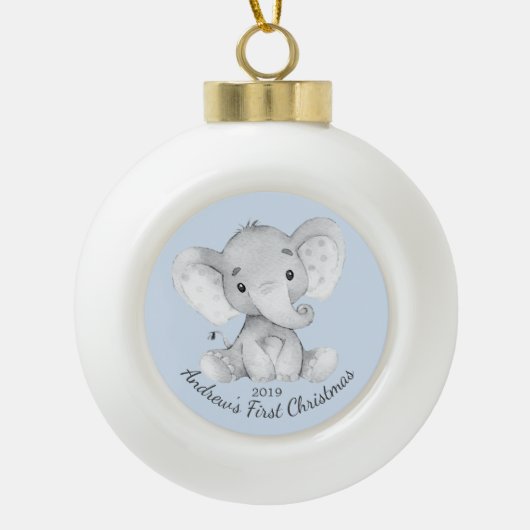 Kute Elephant Baby Boys First Kerstmis Keramische Bal Ornament (Voorkant)