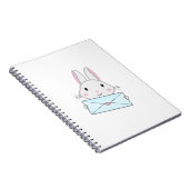 Kute en mooie Bunny holding Love Letter Notitieboek (Rechterzijde)