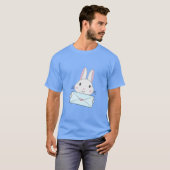 Kute en mooie Bunny holding Love Letter T-shirt (Voorkant volledig)
