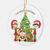 Kute Familie van 3 Gepersonaliseerde kerstversieri Keramisch Ornament (Links)