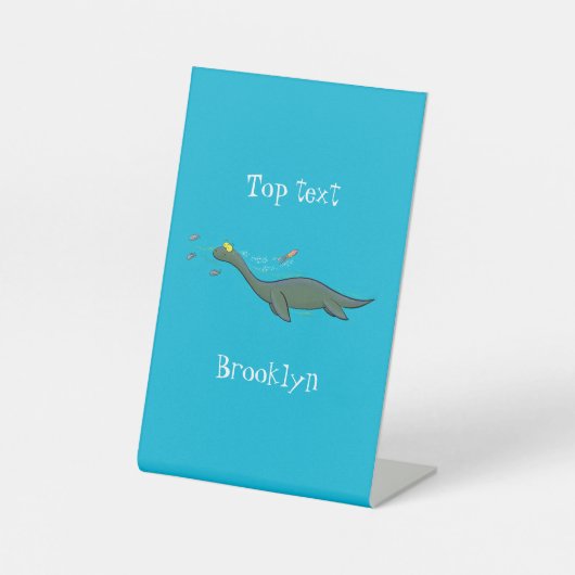 Kute, gelukkig zee monsterplesiosaur cartoon reclamebord met voetstuk (Voorkant)