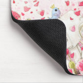 Kute girl met witte kat op het veld Roze bloemen Muismat (Hoek)