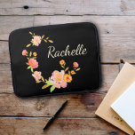Kute Girly and Modern Black Floral Monogram Name Laptop Sleeve<br><div class="desc">Laptophoes met een zwarte achtergrond met oranje roze en groene bloemen en een eigen voornaam monogram</div>
