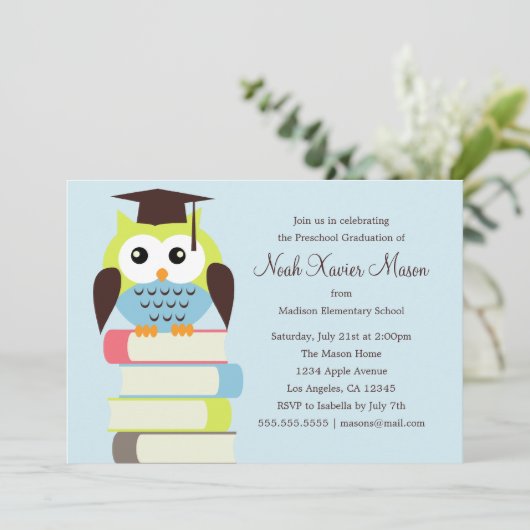 Kute Green/Blue Owl | Uitnodiging voor de graduati (Staand voorkant)