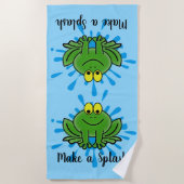 Kute Green Frogs Splash Design Beach Towel Strandlaken (Voorkant)