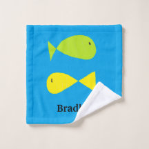 Kute groene en gele vissen op blauw