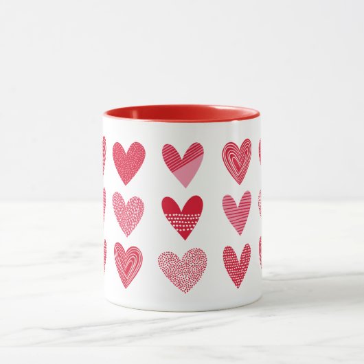 Kute harten in roze en rode tinten mok (Midden)