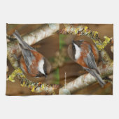 Kute kastanjebruin op de perenboom theedoek (Horizontaal)