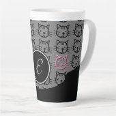 Kute Kat (zwart, grijs en roze) Latte Mok (Rechterhoek)