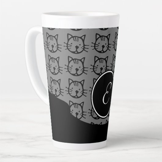 Kute Kat (zwart, grijs en roze) Latte Mok (Linkerhoek)