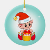 Kute kerstelf en ster op lichtblauw keramisch ornament (Achterkant)