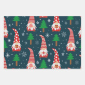 Kute kerstknoma's met bomen en sneeuwvlokken inpakpapier vel (Voorkant 3)