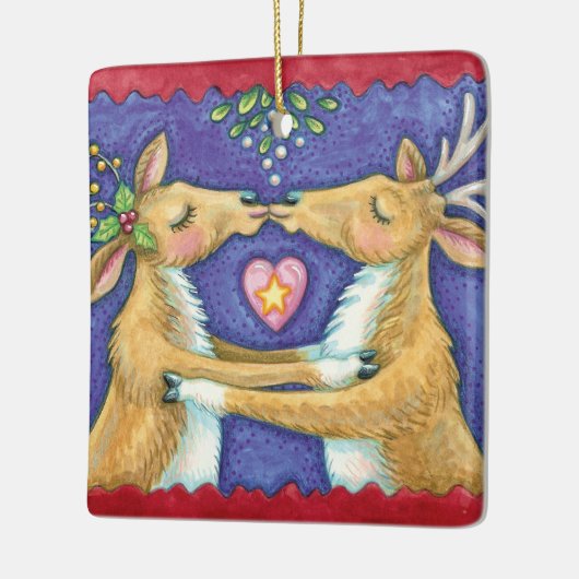 Kute kerstrenrendiertje, Romantic Kiss w Mistletoe Keramisch Ornament (Links)