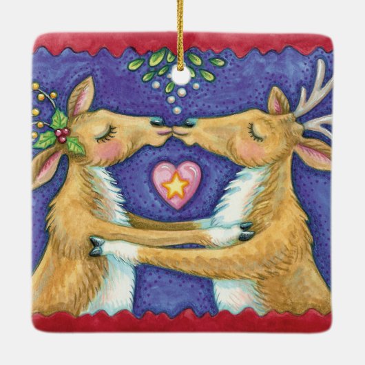 Kute kerstrenrendiertje, Romantic Kiss w Mistletoe Keramisch Ornament (Achterkant)